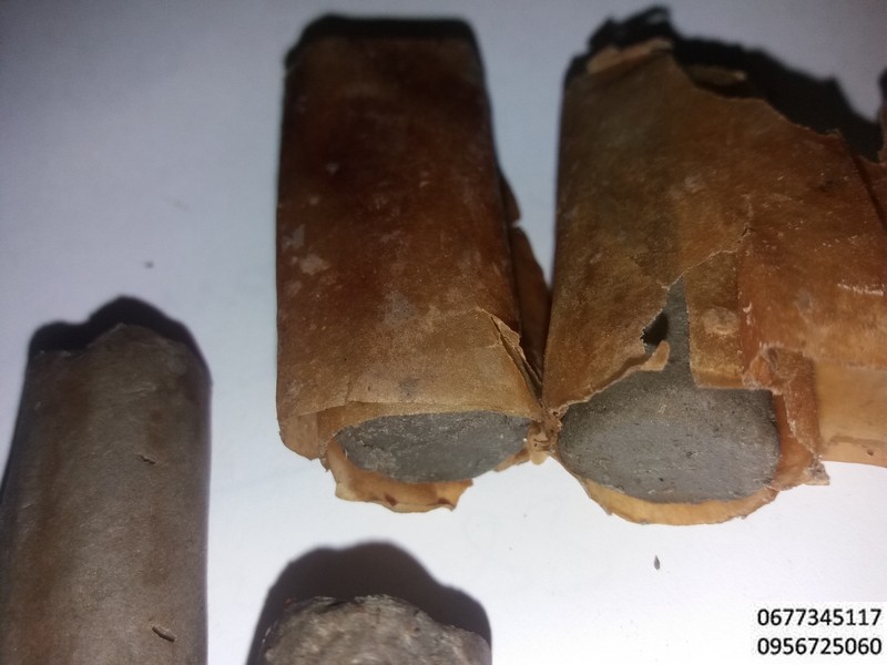 Карандаши твердой смазки ,предназначены для повышения эффективности механической обработки металлорежущим инструментом, "сухого" шлифования и заточки инструментальных и легированных сталей абразивными кругами на керамических связках